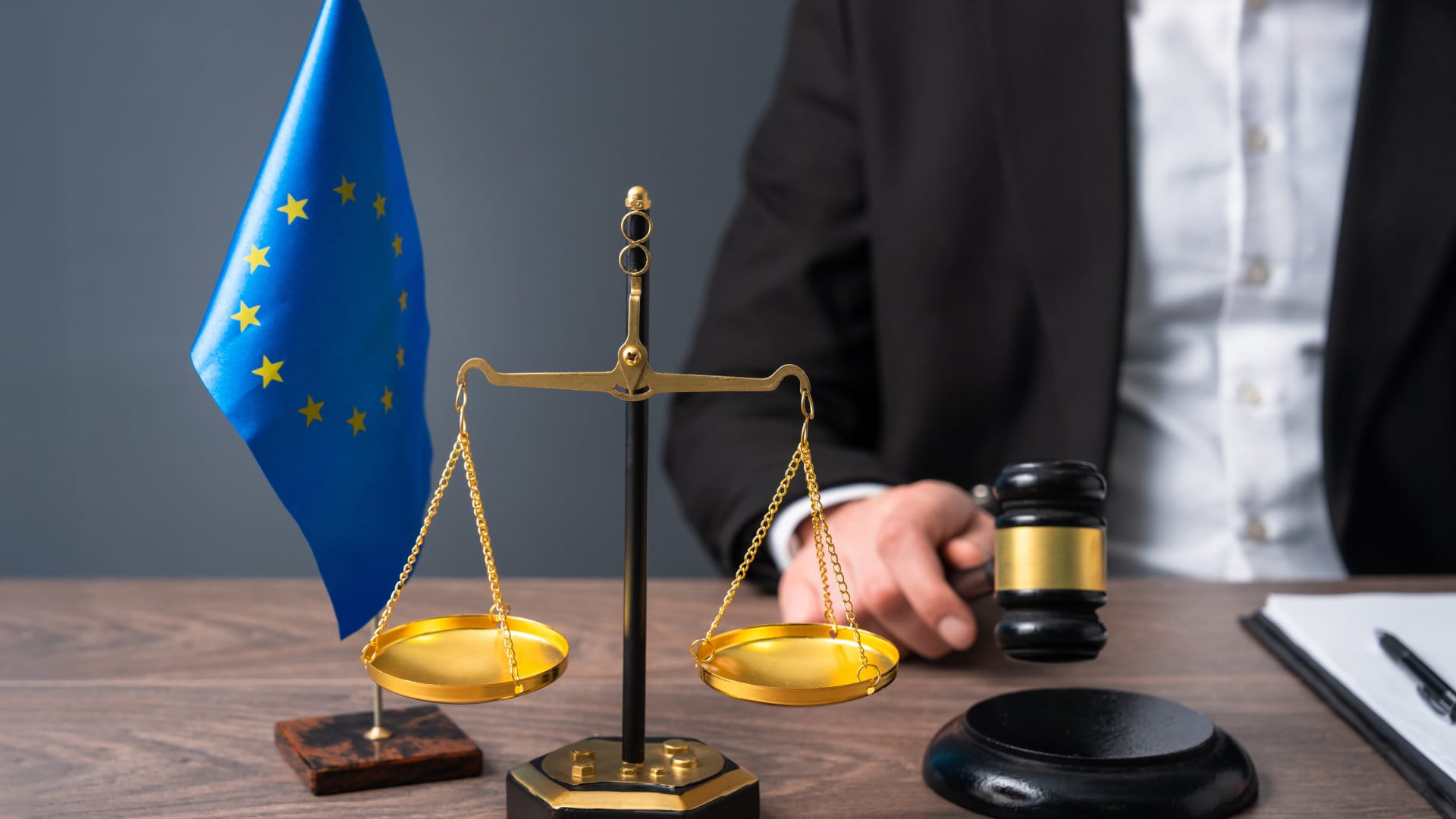 EU: Putsch ohne Widerstand | Von Tilo Gräser