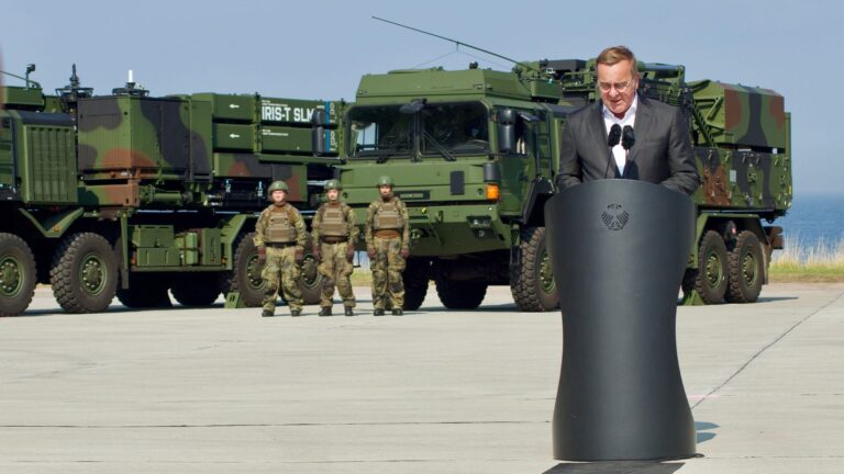 Militär-Haushalt: Der Kassensturz der Vernunft | Von Dirk Ellerbrock